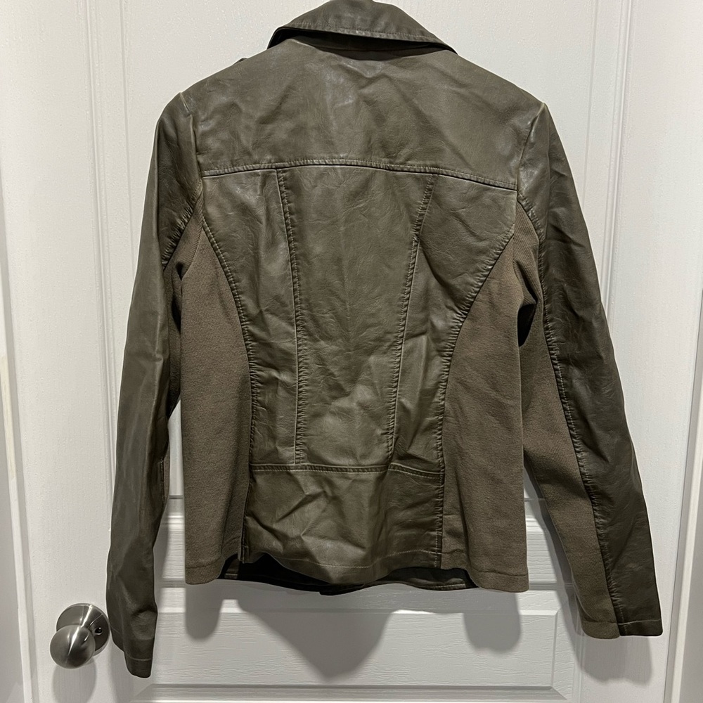 Leather jacket - Picture 3 of 3